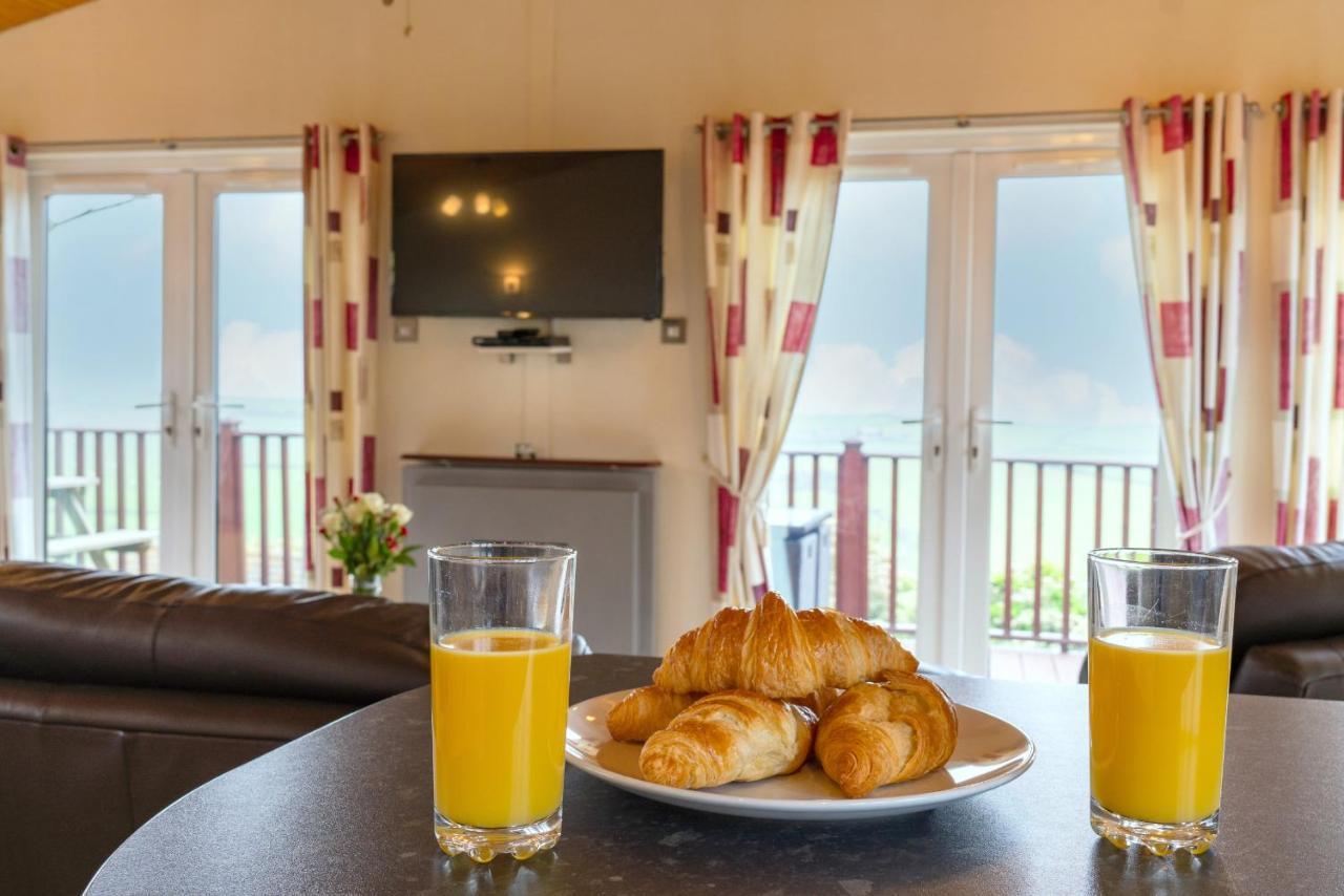 Finest Retreats - Whitsand Bay Lodge Torpoint Exterior photo